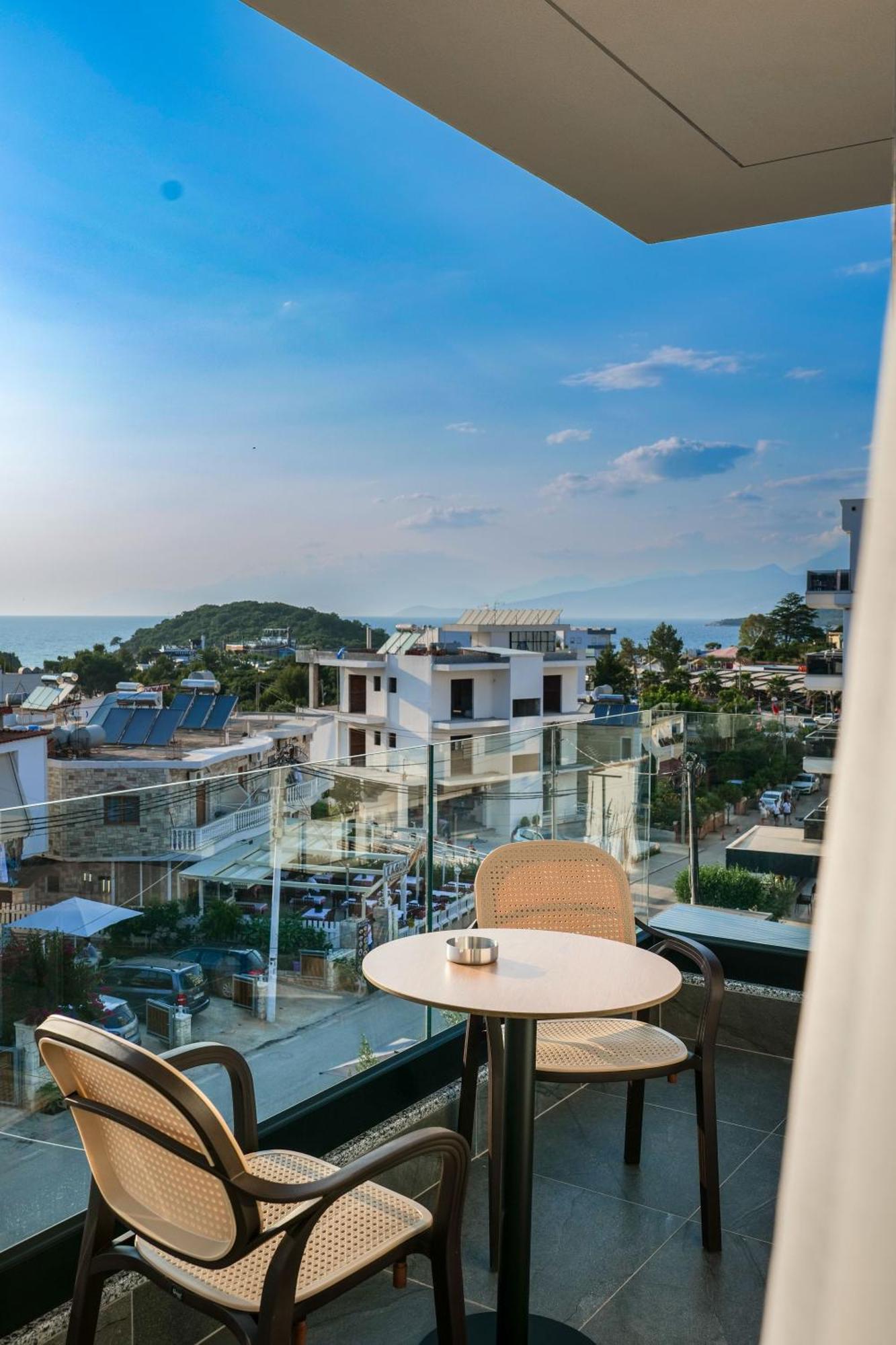 Koko Hotel Ksamil Eksteriør billede