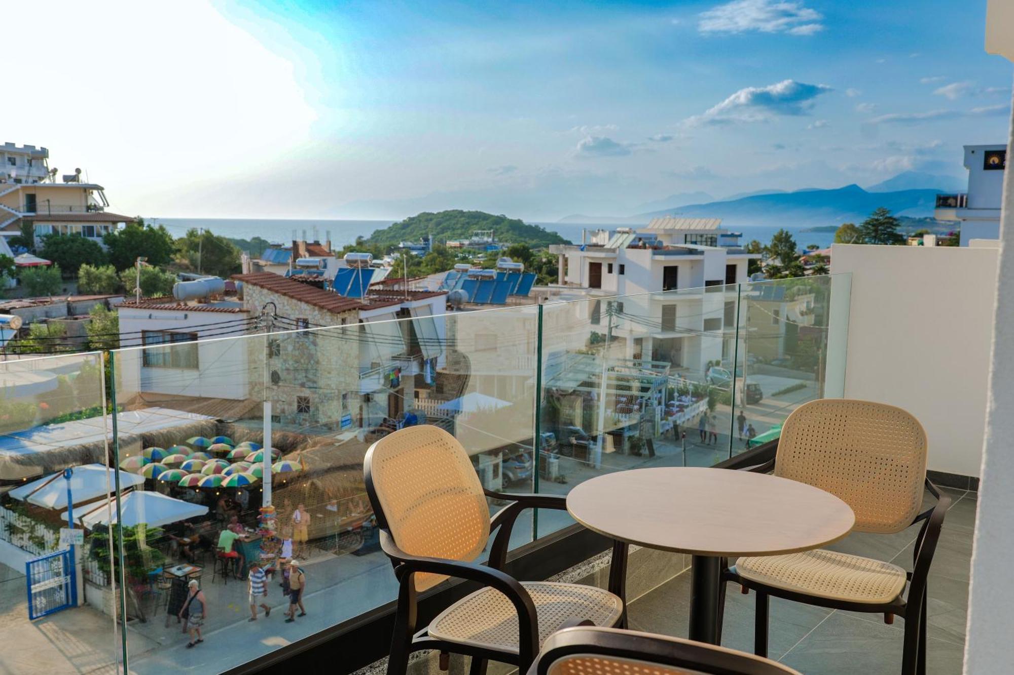 Koko Hotel Ksamil Eksteriør billede