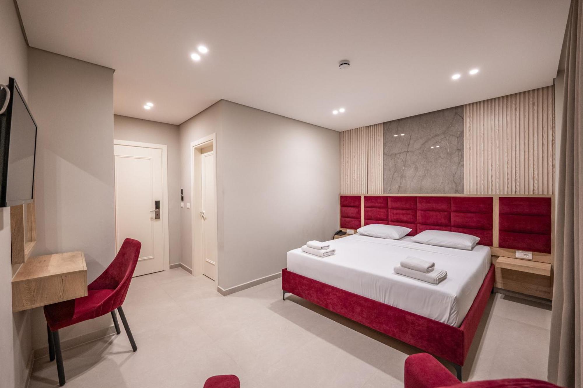 Koko Hotel Ksamil Eksteriør billede