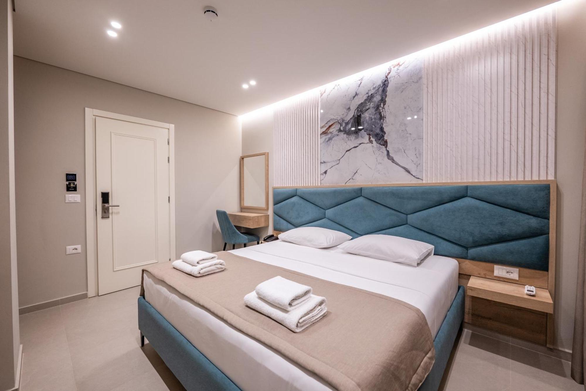 Koko Hotel Ksamil Eksteriør billede